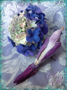 青紫陽花と鳥